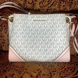 Michael Kors Cross Body